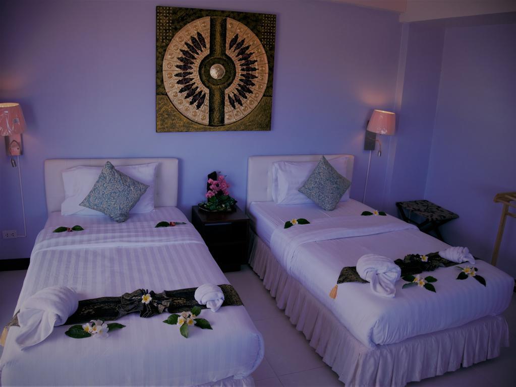 Nap Hotel Haad Rin